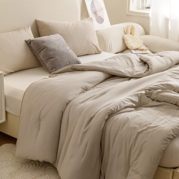 ROSGONIA Queen Comforter Set - Image 2