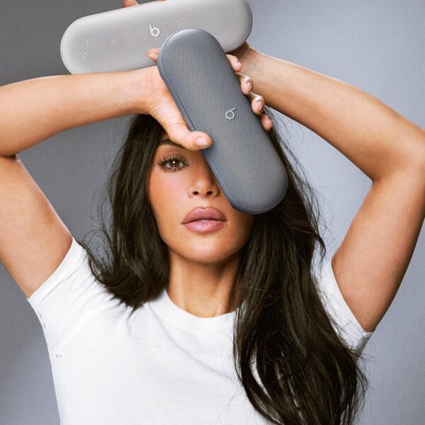 Beats Pill x Kim Kardashian - Wireless Bluetooth Speaker - Image 5