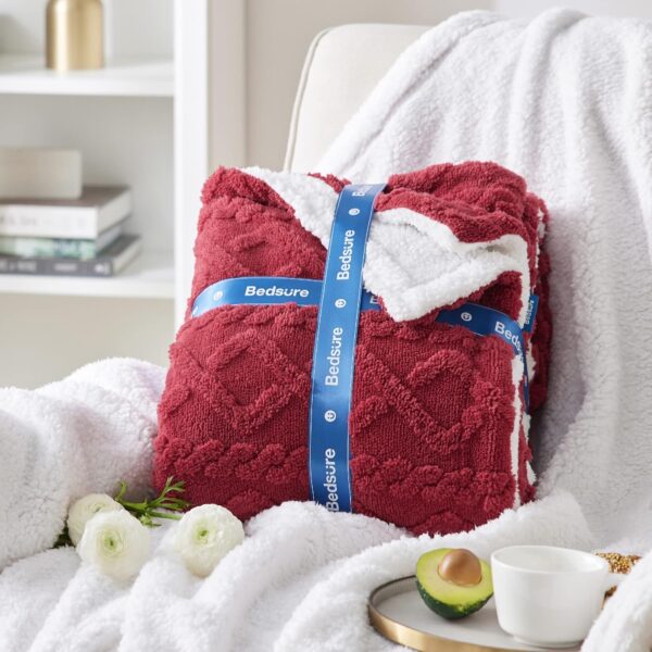 Bedsure Sherpa Throw Blanket for Couch Sofa - Image 3